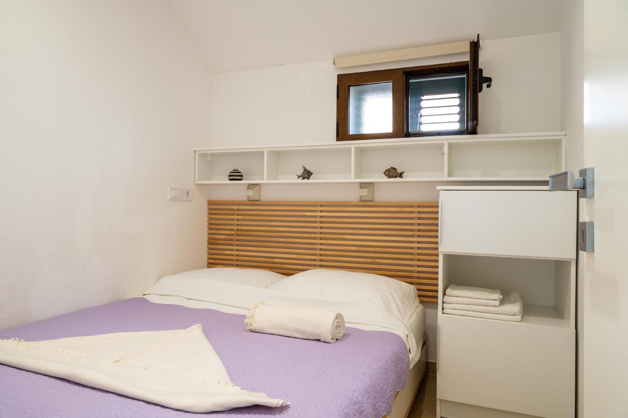 Villa I Karma Tisno Exterior photo